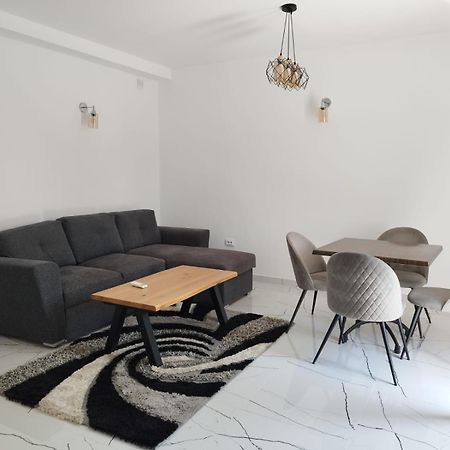 Apartmani Srdanovic تيفات المظهر الخارجي الصورة