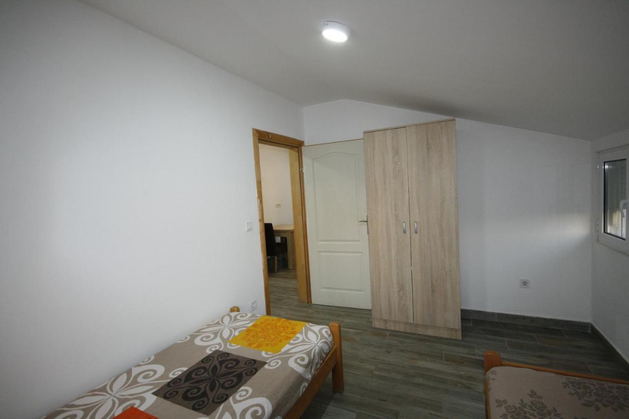 Apartmani Srdanovic تيفات المظهر الخارجي الصورة